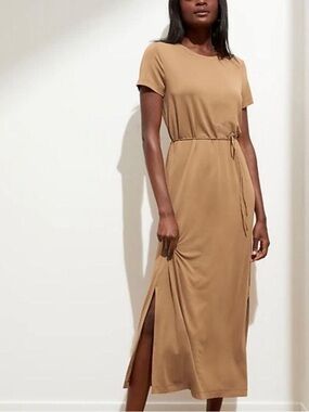 NWOT Banana Republic Tan Short-Sleeve T-shirt Dress with Tie waist Midi